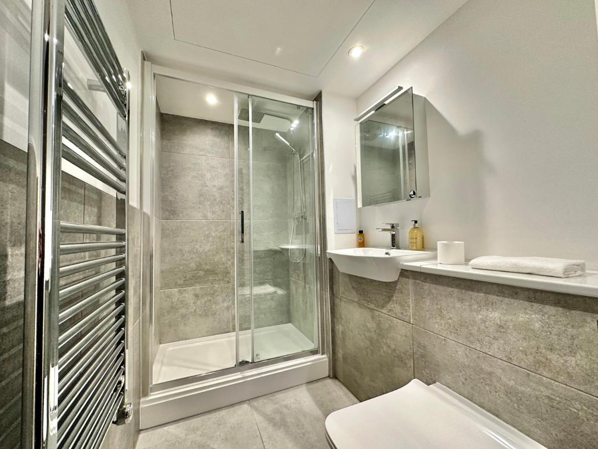Serviced Apartments Nailsea Exterior photo