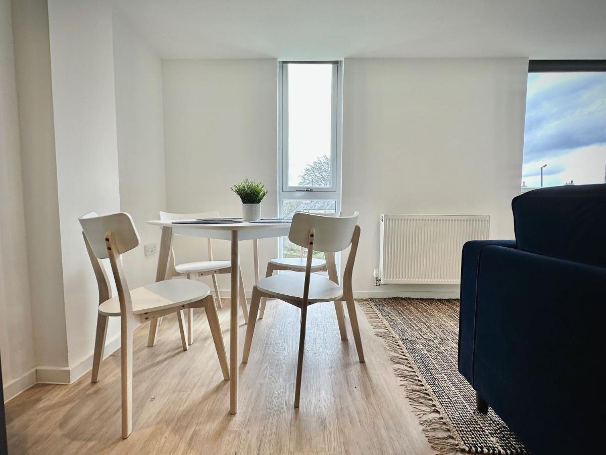 Serviced Apartments Nailsea Exterior photo
