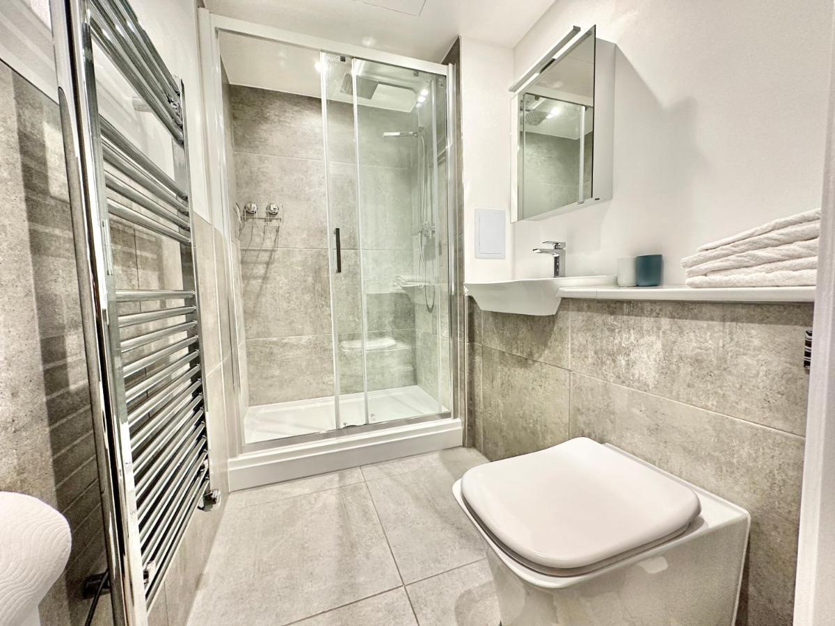 Serviced Apartments Nailsea Exterior photo